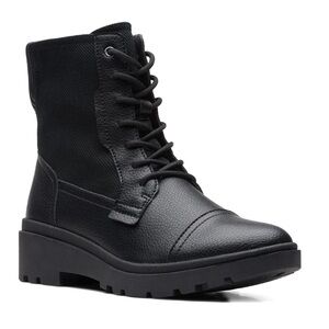 Clarks Collection Calla Charm Black Leather Combat Boots Women’s 9 Lace Up lug